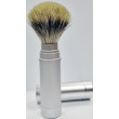 blaireau-de-voyage-pur-poil-gris-manche-metal-lordson