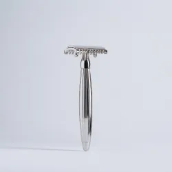 Rasoir de sureté JORIS-PLISSON J1902.TF, manche godron, laiton massif