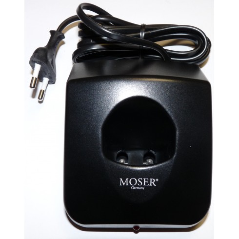 photo de Socle de charge 230V pour Tondeuse MOSER 1556 photo de Socle de charge 230V pour Tondeuse MOSER 1556