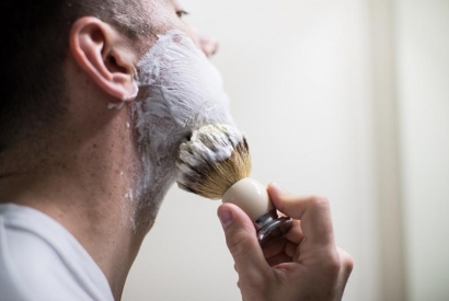 Toutes les étapes pour utiliser son blaireau à barbe
